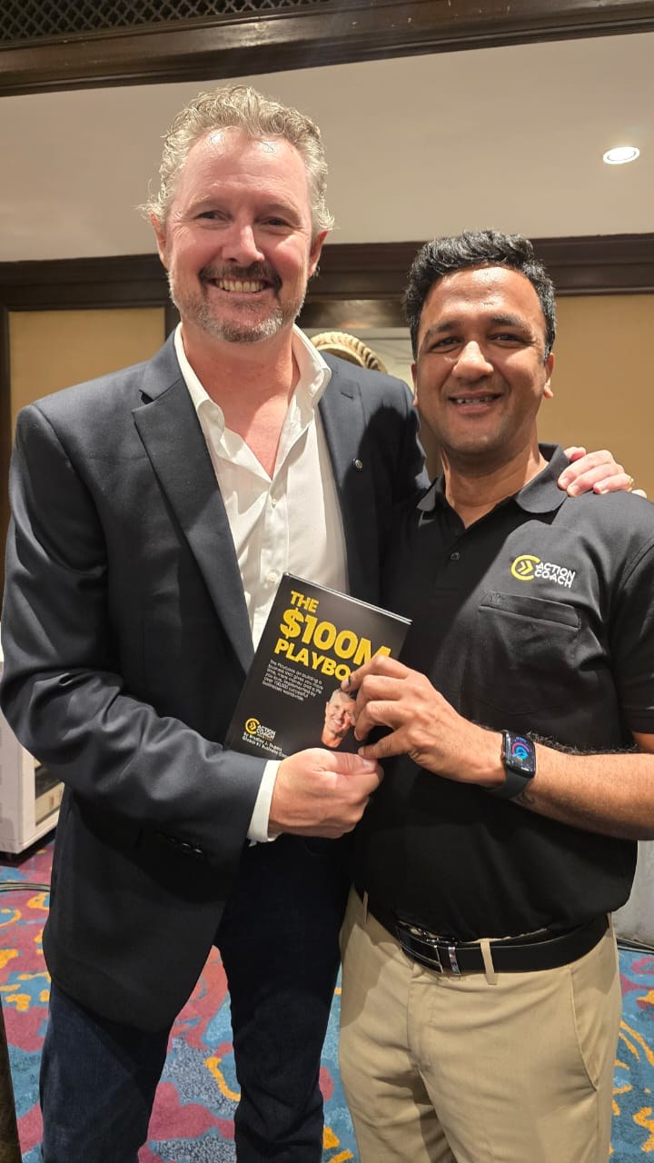 Coach Dhejo with Brad Sugars, founder of ActionCOACH, at the Global Conference in Goa